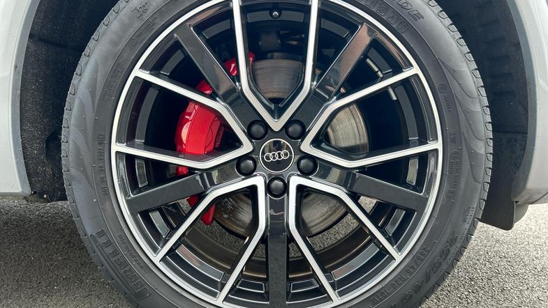 Audi Audi Q5