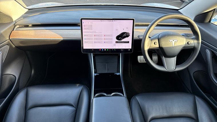 Tesla Tesla Model 3