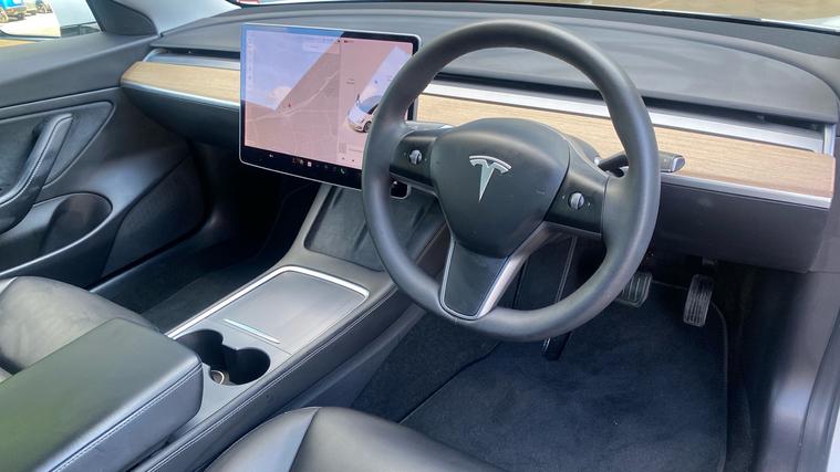 Tesla Tesla Model 3