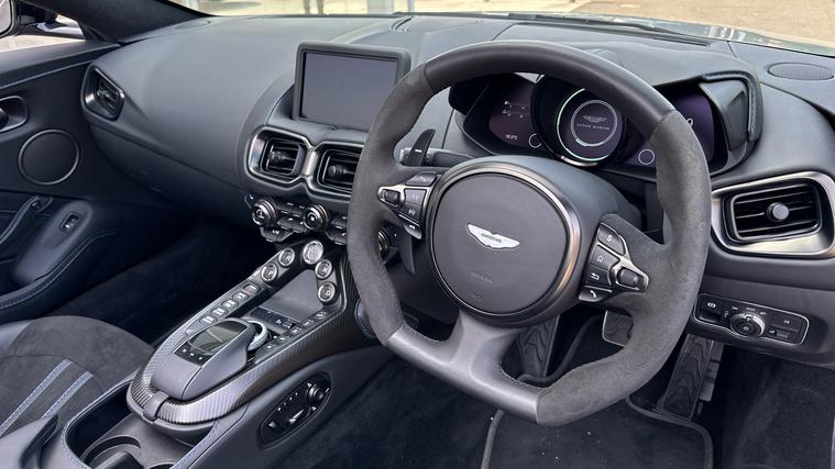 Aston Martin Aston Martin Vantage