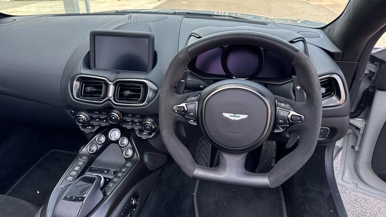 Aston Martin Aston Martin Vantage