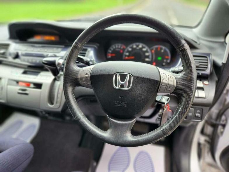 Honda Honda FR-V