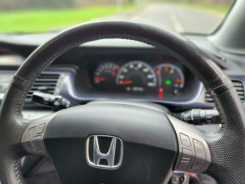 Honda Honda FR-V