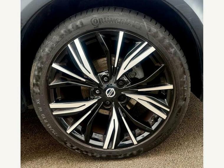 Nissan Juke — photo 15