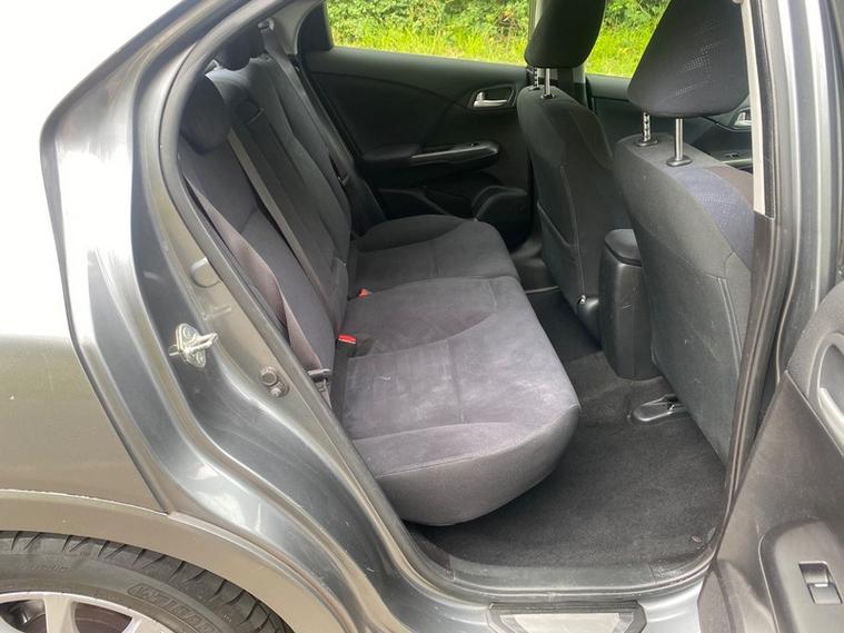 Honda Civic — photo 15