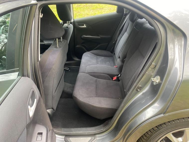 Honda Civic — photo 16