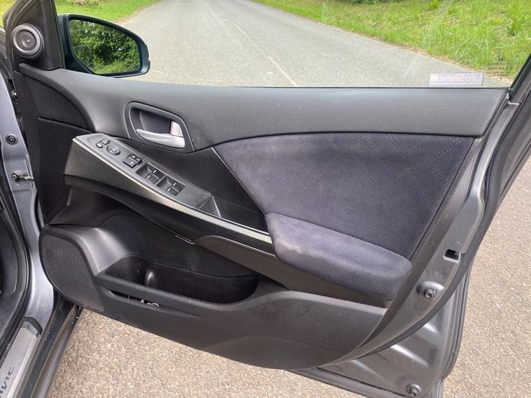 Honda Civic — photo 17