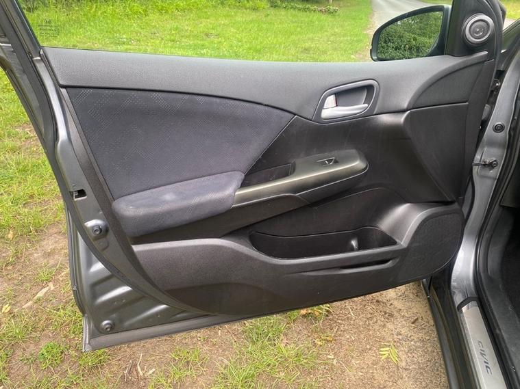 Honda Civic — photo 20