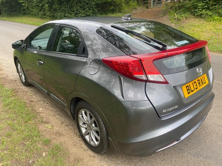 Honda Civic — photo 5