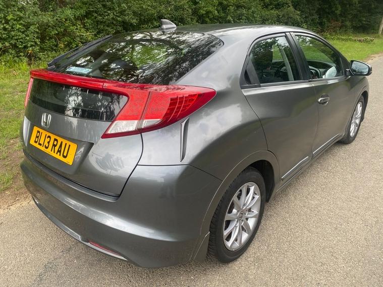 Honda Civic — photo 7