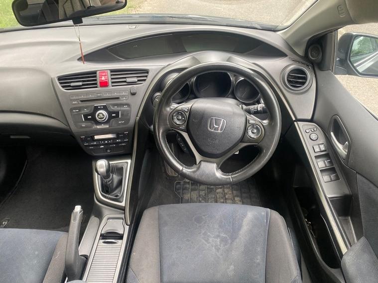 Honda Civic — photo 9