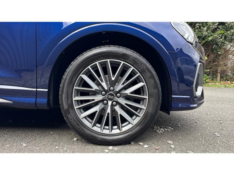 Audi Audi Q3