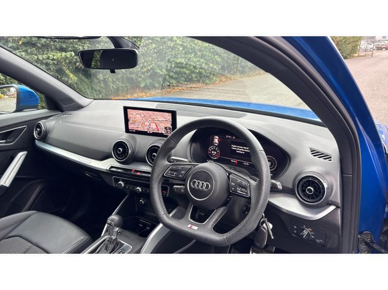 Audi Audi Q2