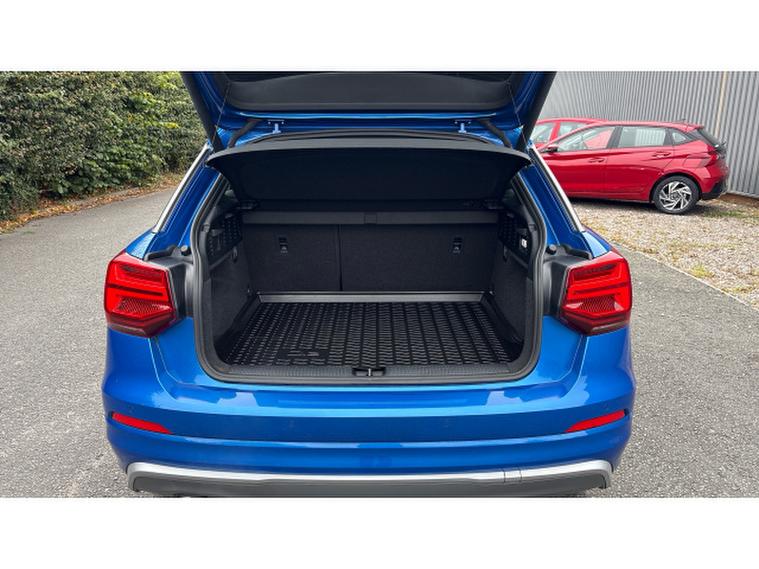 Audi Audi Q2