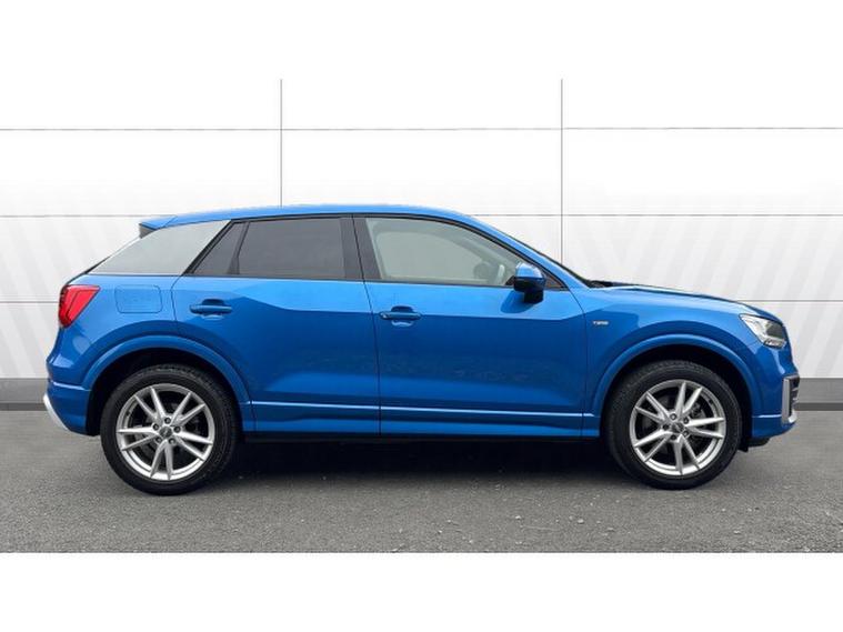Audi Audi Q2
